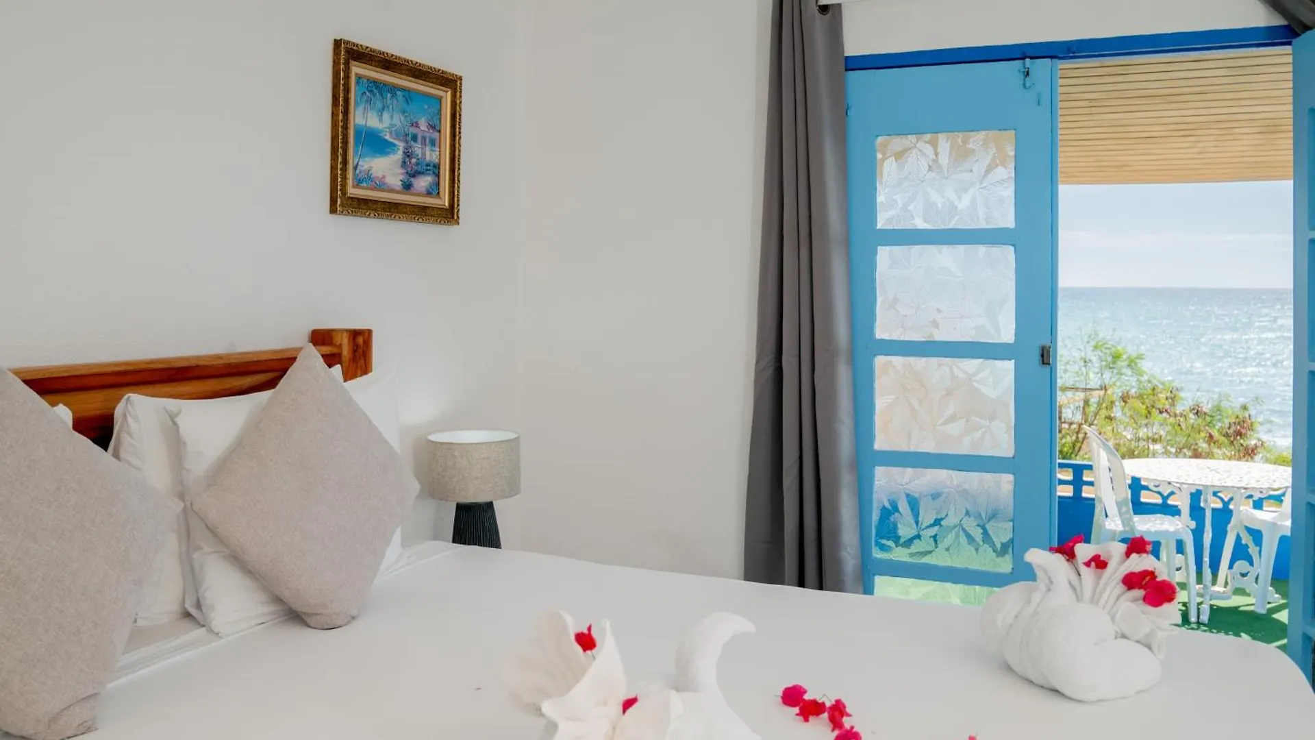 Beyond Sunset Resort & Villas Пляж Сокровищ 4*,