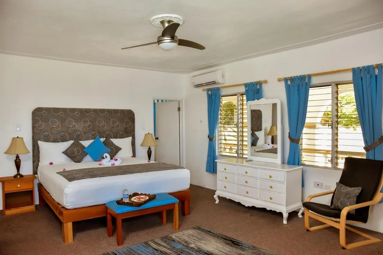Beyond Sunset Resort & Villas Treasure Beach 4*,
